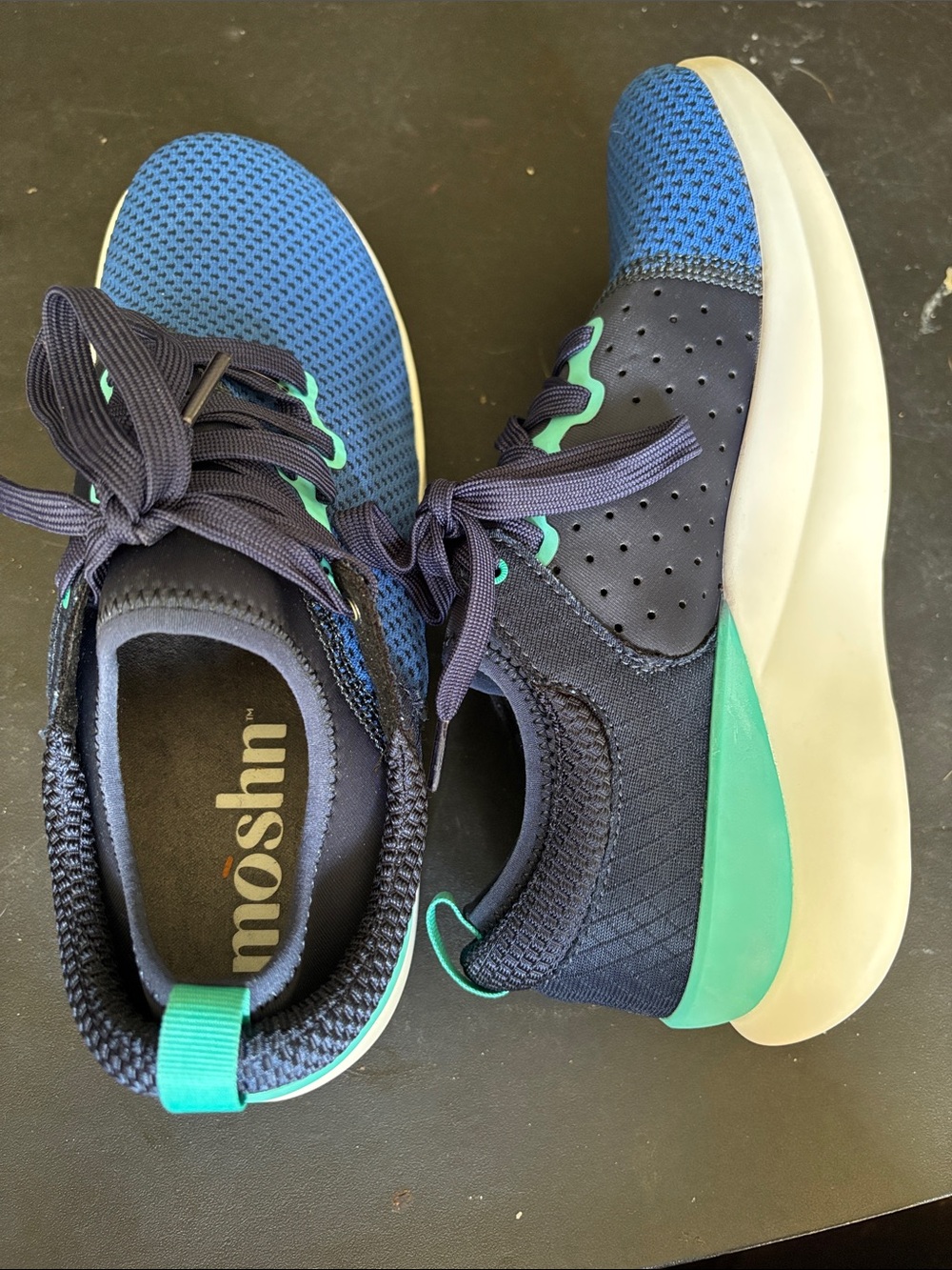 Moshn Navy & Teal Knit Sneakers
